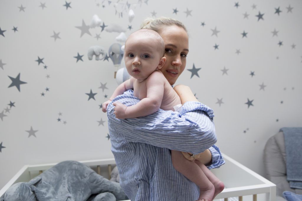 Tess Montgomery om första-tiden-kaoset: “De tre första månaderna är skitjobbiga.”